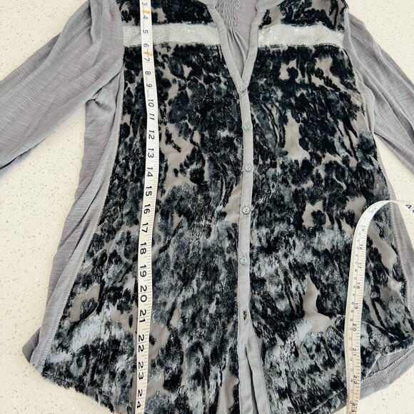 TINY by Anthropologie Velvet Silk Burnout w/Sequin - Picture 6 of 9